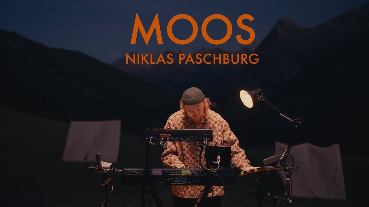 Niklas Paschburg - Moos (Mountain live session) adlı videoyu YouTube'da izle Niklas Paschburg - Moos (Mountain live session) adlı videoyu YouTube'da izle