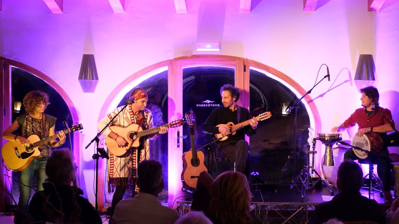 Jai Larkan & Anja with Mariano Gil & Fernando Depiaggi - Time Moves Slowly, live in Spain