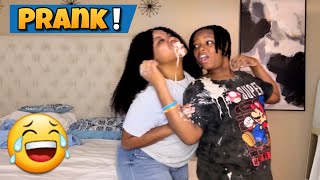Anmweyy Si Nou Paka Rii😂pa Gade Prank Sa Sammanda Malad Li Benyin Tout Figi Ethan Ak Vomi😂😂😂