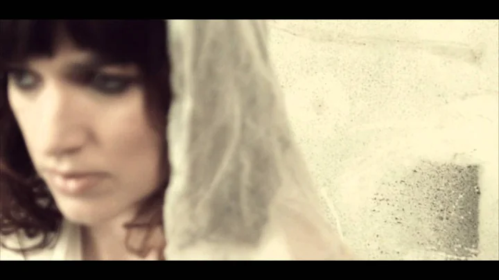 julia deans - broken home