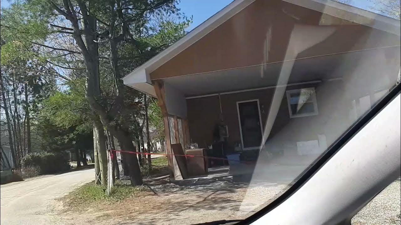 Campbell's Bay, Quebec Wheels on the ground Drive thru. YouTube