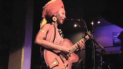 Fatoumata Diawara - Kele live at Jazz Cafe