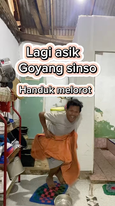 Goyang handuk melorot #comedy #shots #lucu #reels