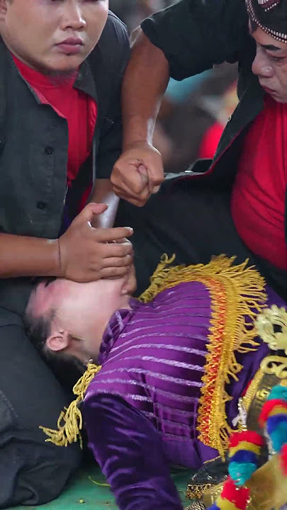 Bikin Merinding!! Sulit sembuh #kesurupan  #jaranan