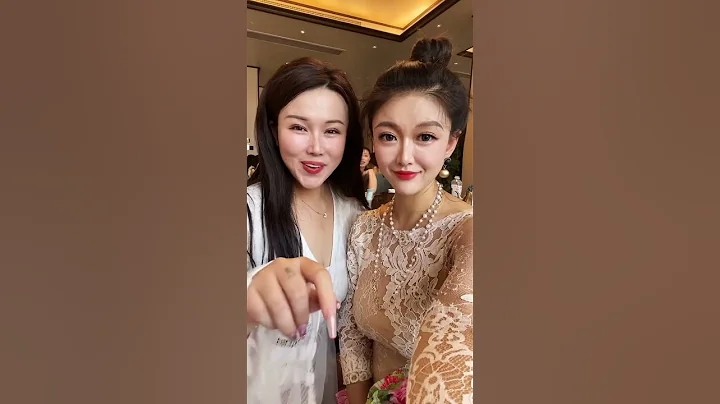原来小姊姊们都用了十级美颜 让我们一一关掉看看是姐姐还是婆婆 - 天天要闻