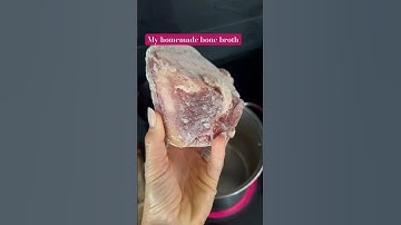 Nourishing homemade bone broth - simple! #carnivorelifestyle #bonebroth #nourishment