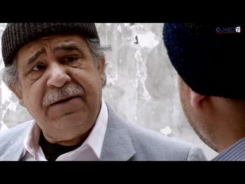 بده يخلي نسخة للمفتاح معه وهو بلش يخاف على خصوصياته مسلسل جيران القمر