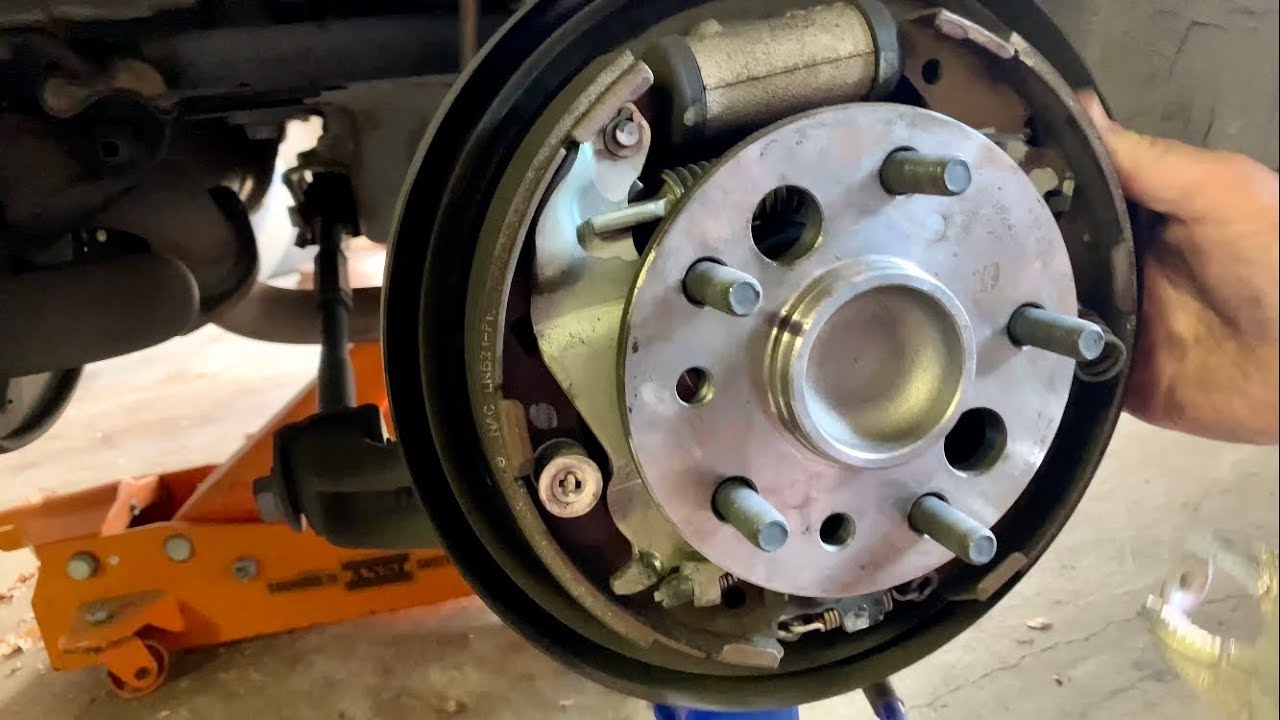 How to change rear drum brakes on a Toyota Camry - YouTube