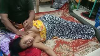 PIJAT BUNDA PENJAGA TOKO MERIANG MASUK ANGIN SETELAH KEHUJANAN DARI PUSAT GROSIR