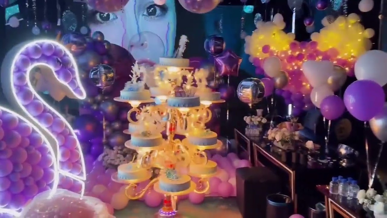 Balloons Can be shaped Like clothes and other iteama 658 244