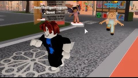 Getting CHASED At Pastriez Bakery w/ Programmer - ROBLOX Trolling