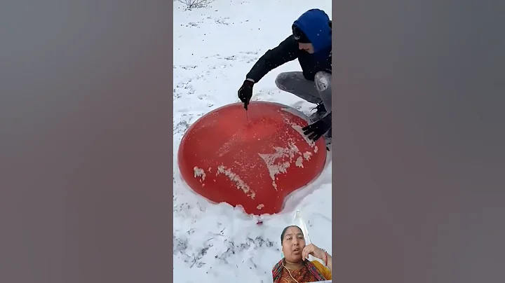 freezing giant water balloons overnight #shortvideo #experiment #shortvideo #ytstudioes # trading