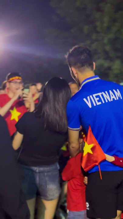 He came, he scored, he conquered. Tien Linh greets fans. 🤳 #MitsubishiElectricCup #ASEANUtdFC