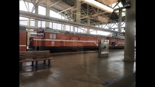 422次普悠瑪自強號潮州站2A月台停車(完整到站播音)(超越6490次復興號專車(R119+R135雙機))