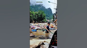CON ĐƯỜNG HÀ GIANG NGẬP RÁC THẢI SAO CƠN BÃO