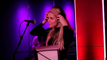 London Grammar - Pure Shores in the Live Lounge