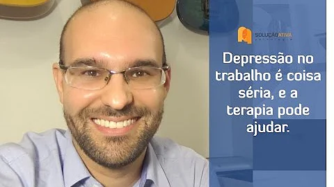 Qual a principal influência da teoria neoclássica sobre o pensamento econômico atual?