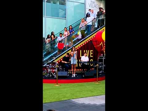 AlunaGeorge playing @Westfield