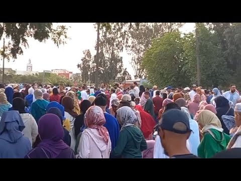 الذهاب إلى صلاة العيد جو رائع جدا