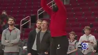 Michael Fertitta is a big Hockey Fan Content