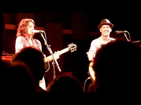 Brandi Carlile - Taking the Hard Way Home