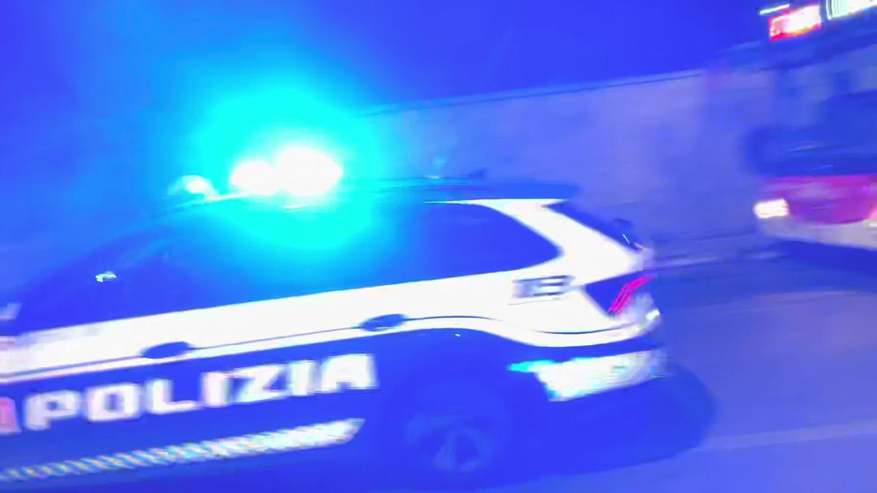 *NEW* Skoda Octavia Polizia stradale in sirena