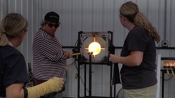 Kathy Wise & Stacy Brennan – Enjoying mother-daughter time together!