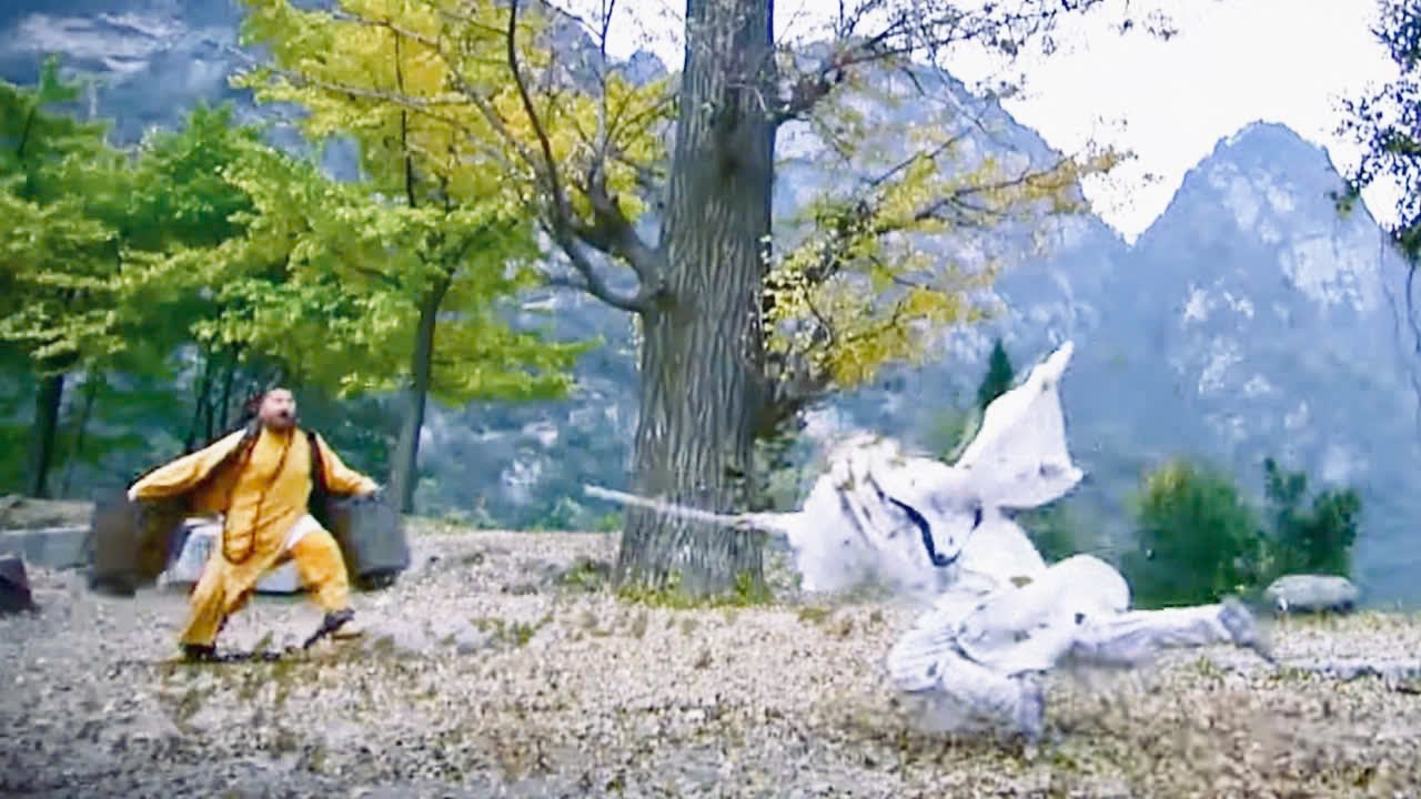 Đại Sư Xách Nước Quét Chùa Khiến Kiếm Thánh Thua Tâm Phục | Filmroom TV