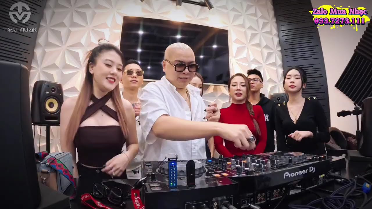 FULL SET VIỆT MIX HOT TREND - ĐI GIỮA TRỜI RỰC RỠ - DJ TRIỆU MUZIK CÙNG CÁC HỌC SINH
