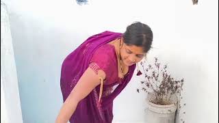 पर सड क झड लगकर सफई कय गय बहत कफ धल गनदग फलकर ह Housewife Gaon Ka Jivan