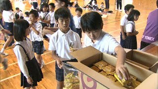 ちょっと冷たくて味が濃い」 小学校で震度6の地震を想定した避難訓練