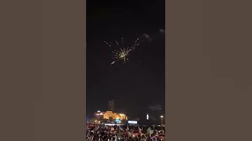 دوري يافرحة ع الحبايب احتفال السوريين في ساحة الامويين 