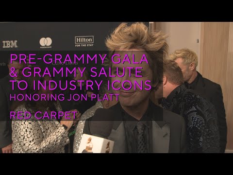 Watch Victoria Monét & Chloe X Halle  Walk The 2024 Pre-GRAMMY Gala Red Carpet | GRAMMY Week 2024