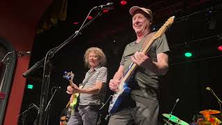 I ZIMBRA: Jerry Harrison and Adrian Belew and the Remain In Light ensemble.