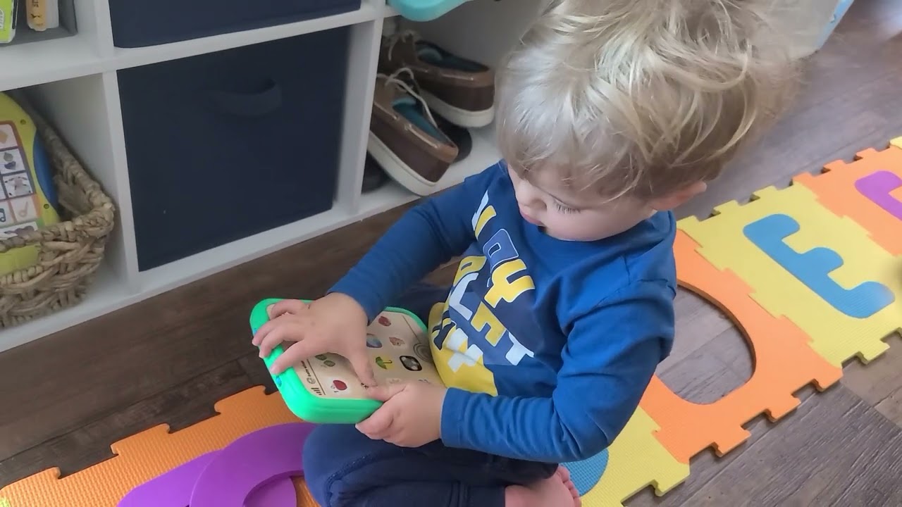 Bo knows toys, Baby Einstein Magic Touch Curiosity Tablet