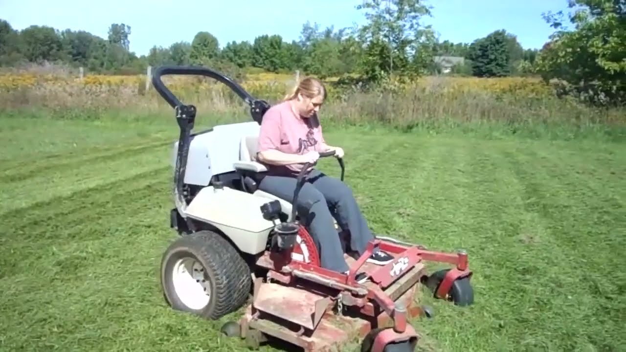 2004 Exmark Lazer Z 60” Zero-Turn Mower – Pro-Grade Performance