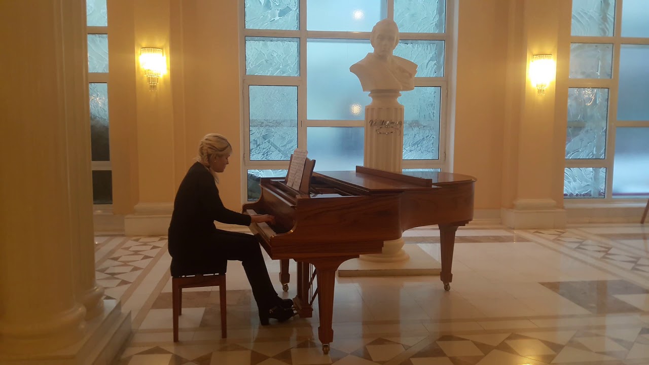 \"Элегия\" - Арно Бабаджанян исполняет Андросова Анастасия - YouTube