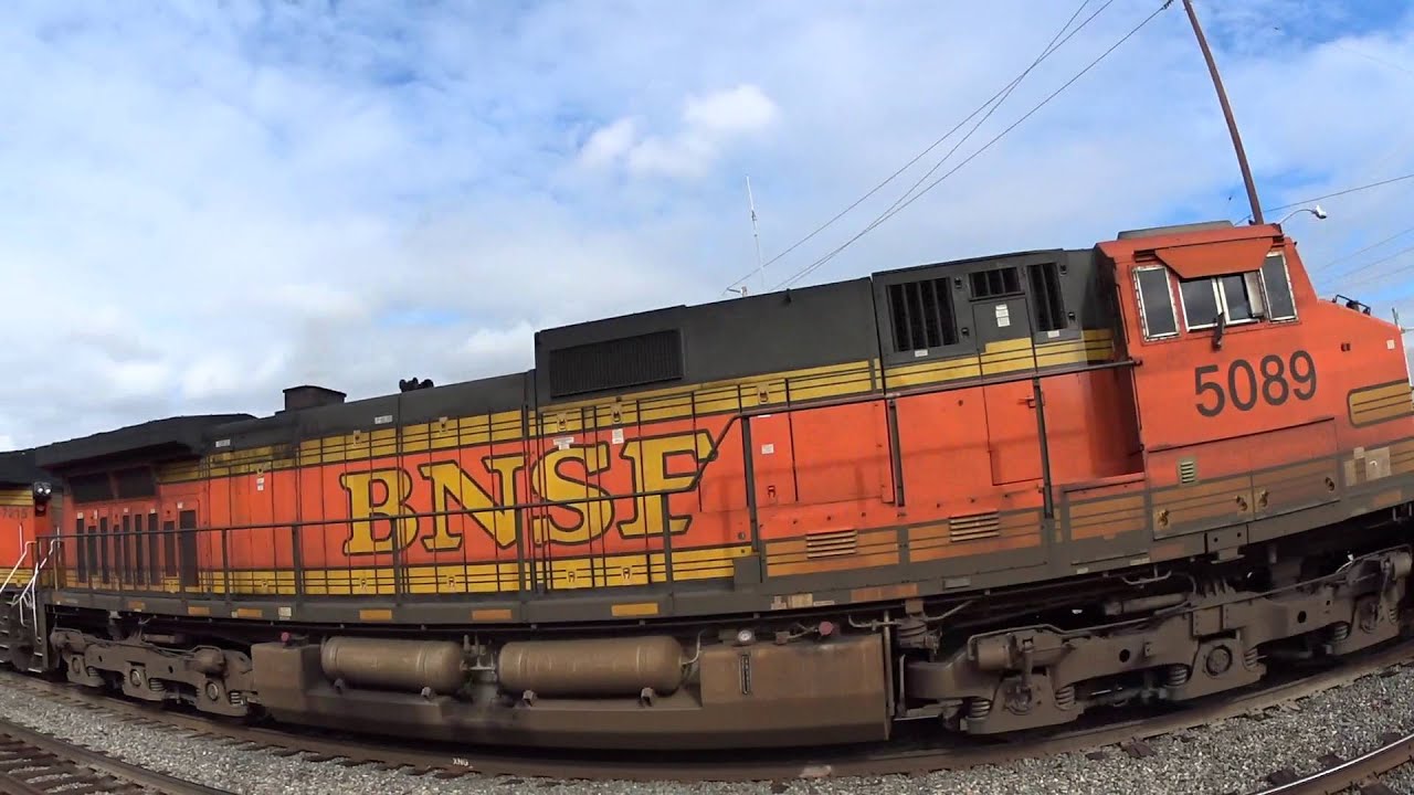 BNSF empty Train