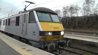 90015 Departs Norwich With A Tone Working 1730 Nrw - Mng 21315