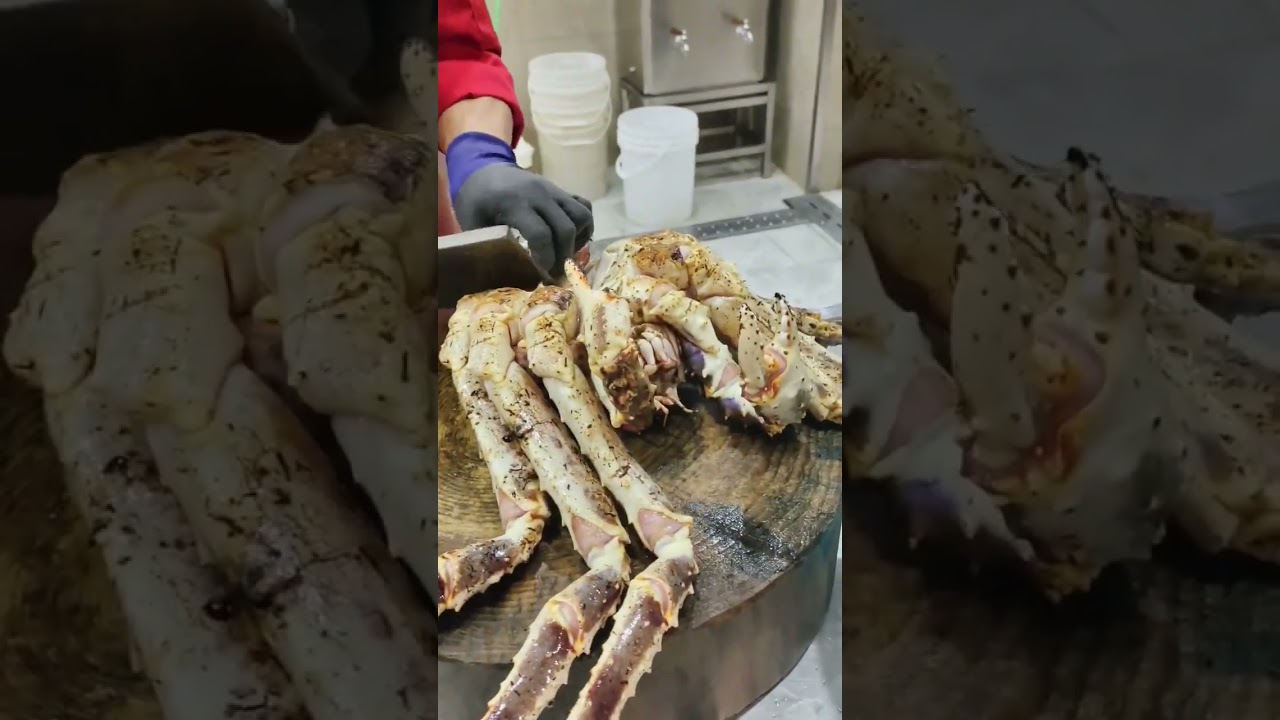 Amazing cutting the hold king crab 