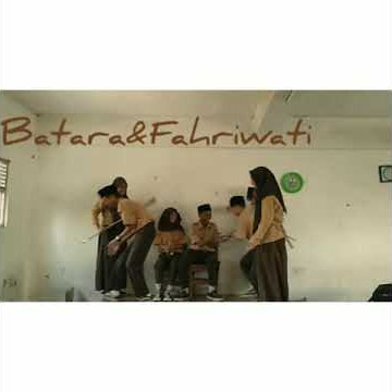 Parodi hajatan sekolah