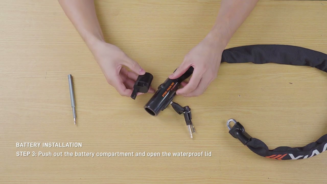 [KOVIX Alarmed Chain Lock KCQ8] Battery Installation + Alarm  Activation