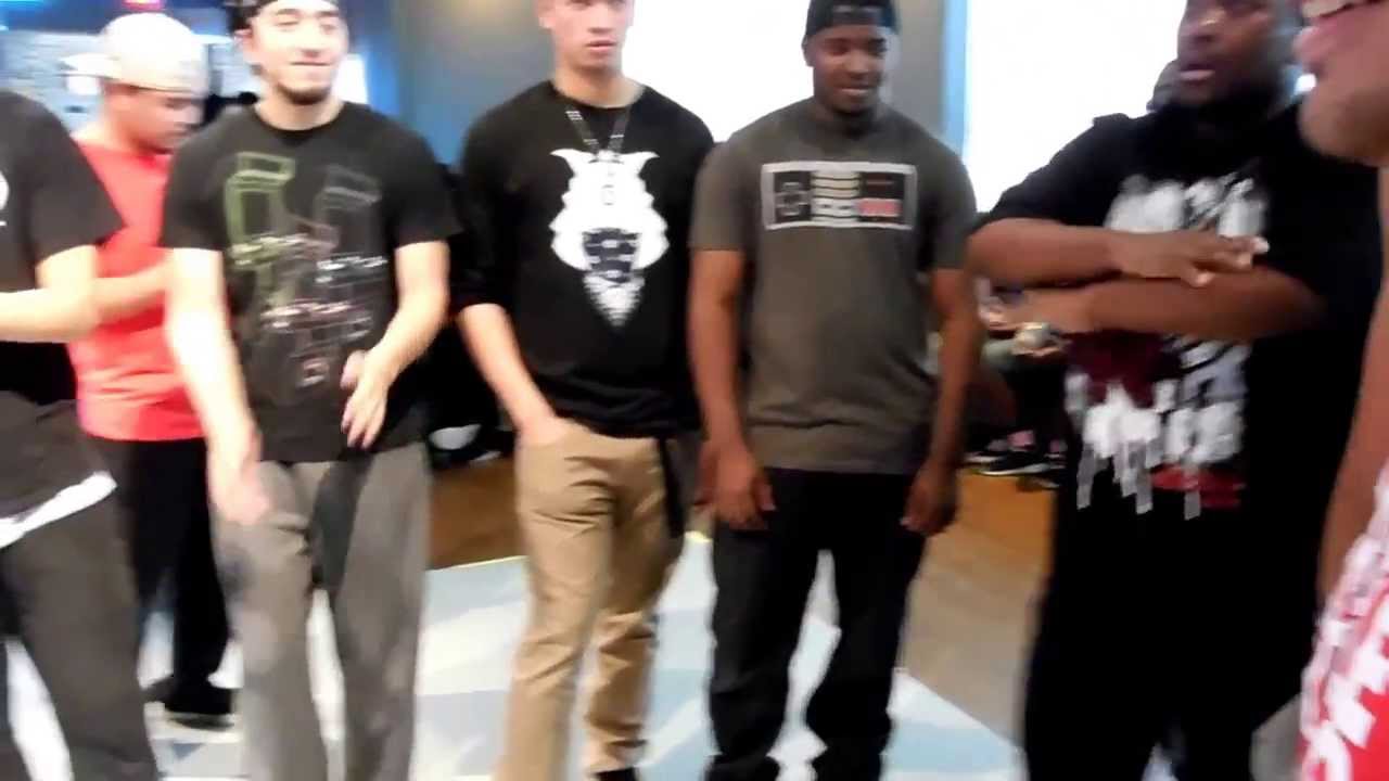 Robotnic (AnimatedMindz) Cypher v Popshock (Item