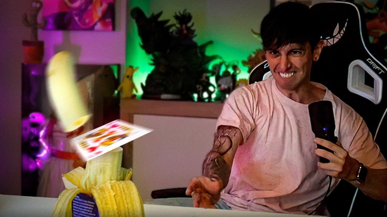intenté cortar una banana con una carta 🍌😎