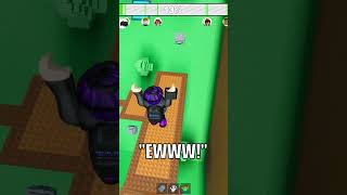 Sitting next to the school "pick-me" 💀 #shorts #roblox #relatable #robloxobby