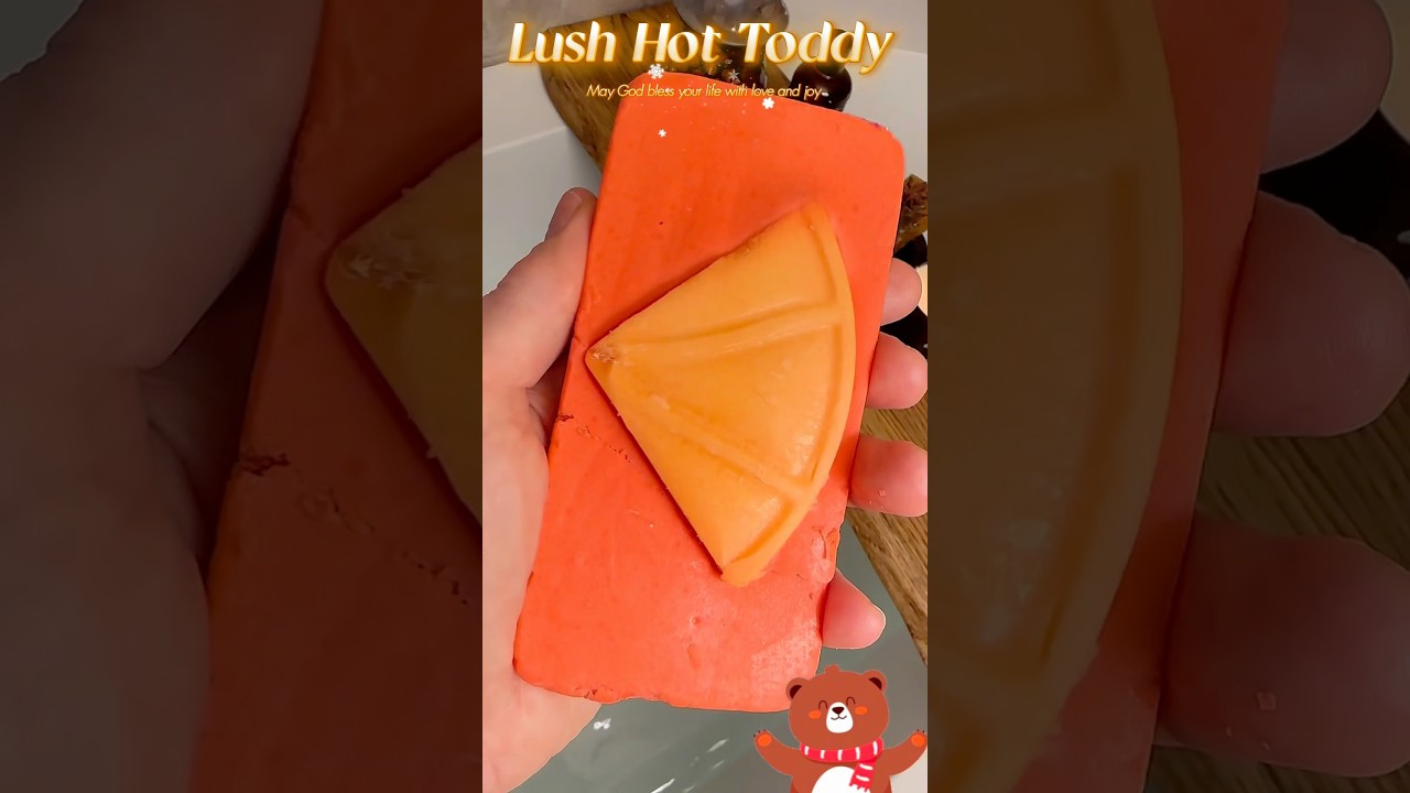 Lush Hot Toddy bath melt demo 🎄