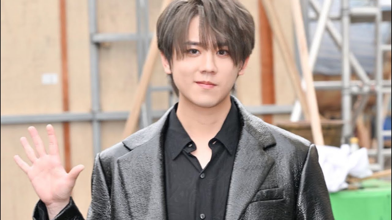 姜濤氹得記者好開心！