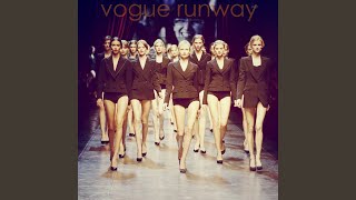 Download lagu Vogue Runway