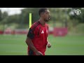 Senne & Youri Bringing The Vibes! | Inside Training