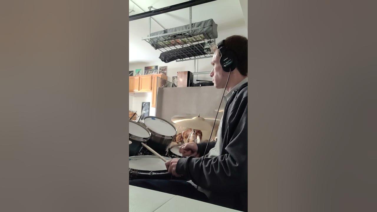TESLA, live version from Vulfpeck at Madison Square Garden. Drum jam along. 🥁 🎶